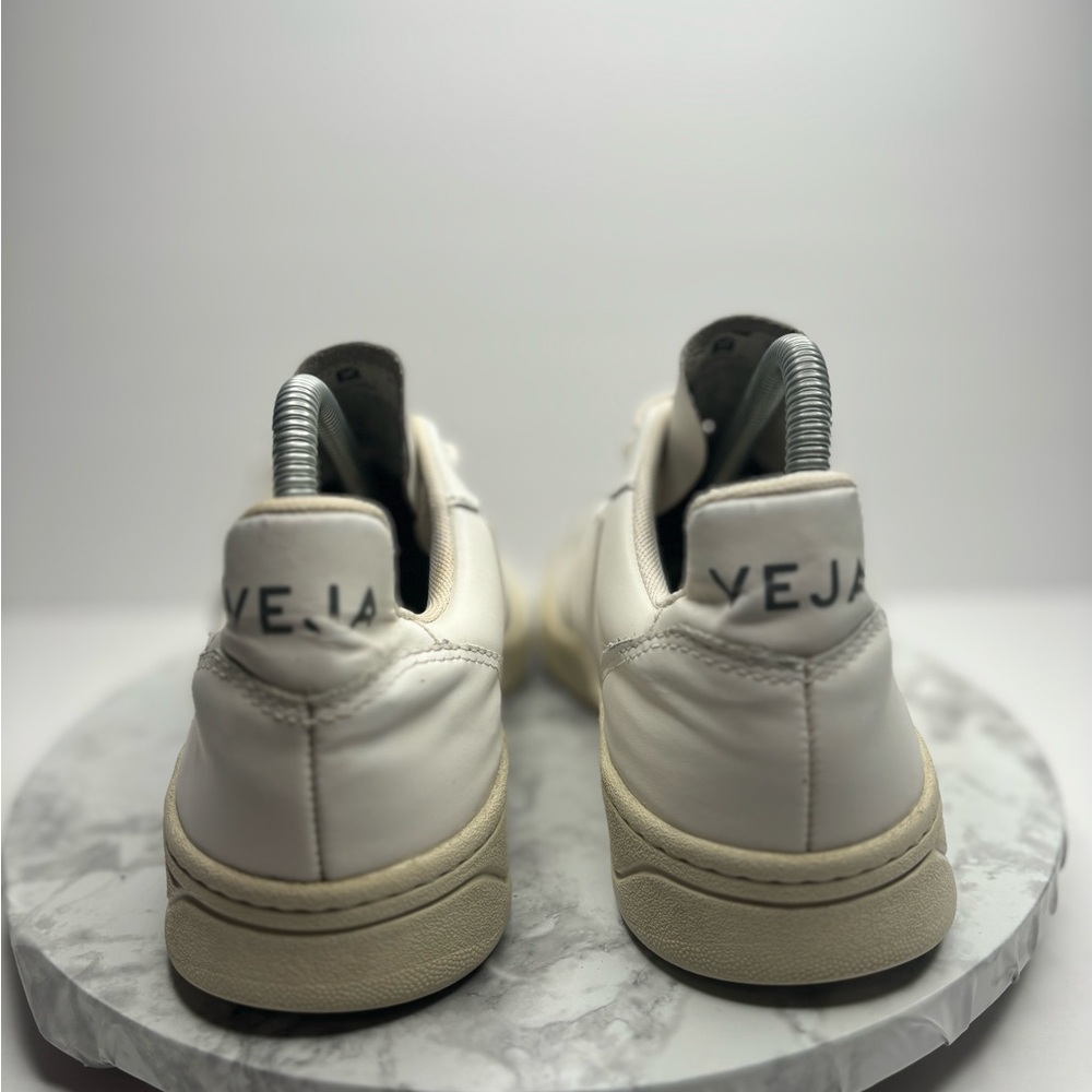 Veja Womens V-10 Sneakers Shoes White Tennis Leather Lace Up Perforated - Picture 5 of 7